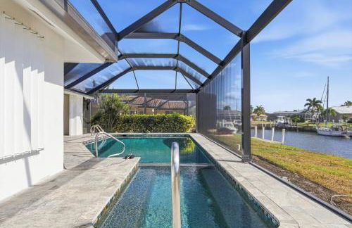 Charm and Old Florida Vibe , Heated Pool & Spa - Villa Parisian Paradise - Roelens - Photo 39