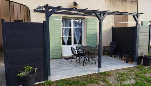 Villa 45 M2 dans parc arboré avec piscine - Photo 2, Garden, Garden view