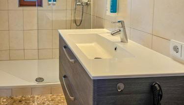 Landhaus mit Kachelofen - Nähe Skigebiete Brauneck Garmisch und Zugspitze - Foto 4