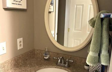 Ski On Off 1BR Suite 1st Flr Sleeps 4 Jiminy Peak - Foto 11