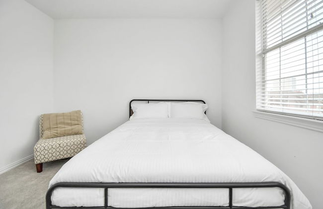 Lux Galleria Home-5BR Roof Deck - Foto 8