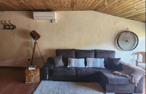 Buhardilla rústica muy acogedora - Photo 6