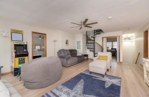 Waterfront Sodus Gem, Dock Game Loft Bay View - Foto 13