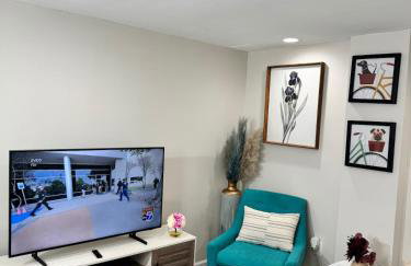 Julie's Cozy 2 Bedroom Basement Apartment - Foto 18