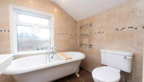 Charming Period Home near Surbiton with Garden - Foto 5