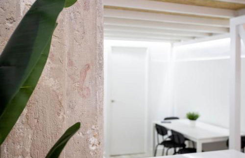 Loft reformado en Marques de Vadillo con patio privado - Photo 16