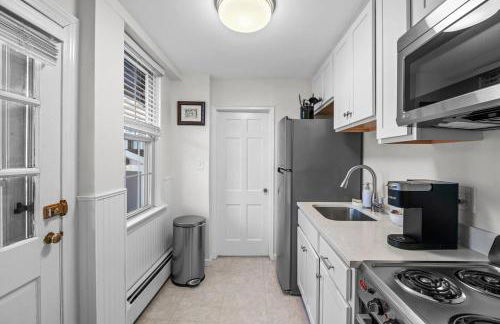 1BR on SALEM Common w/ Parking l Walk to Town - Photo 8