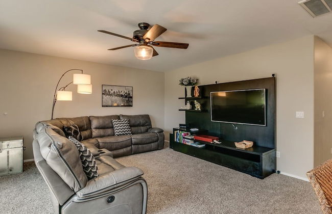 Spectacular Golf Course Home With Pool and Views! - Photo 22