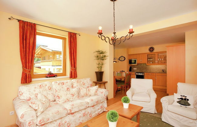 Chalet in Saalbach Near Ski Lift & Sauna - Photo 14