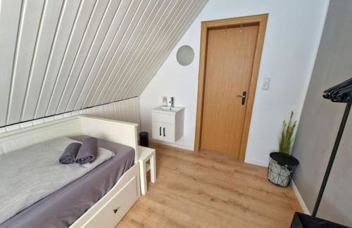 Gemütliche Wohnung direkt am Küstenkanal! - Foto 13