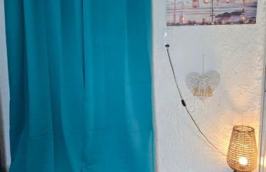 Lily's house near the beach - Photo 8