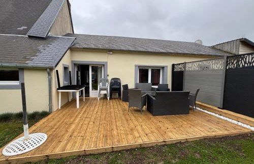 Rivage Maison spacieuse 10 p 5 chambres 2 sdb 2 WC tout confort avec jardin, belle terrasse aménagée, parking privatif, à 2 kms d'une petite plage, 3kms d'Omaha Beach et Port en Bessin - Foto 35