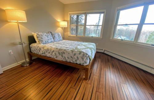 E7 Sunny Bretton Woods private home next to the slopes of Bretton Woods Hot Tub, Wifi - Foto 10