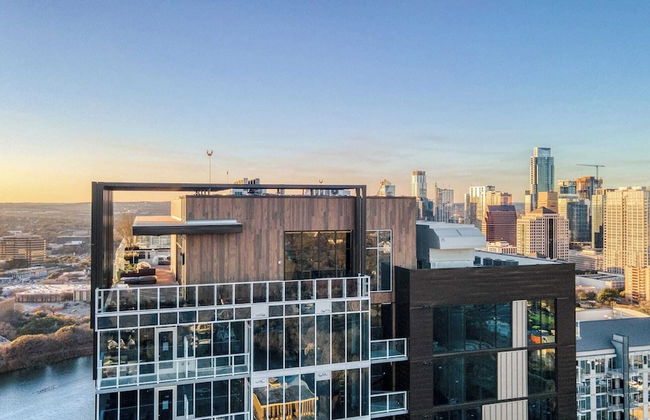 Sleeps 34! 11 Condos in New Austin High Rise w/ Rooftop Pool, Gym, Yoga Studio - Foto 77