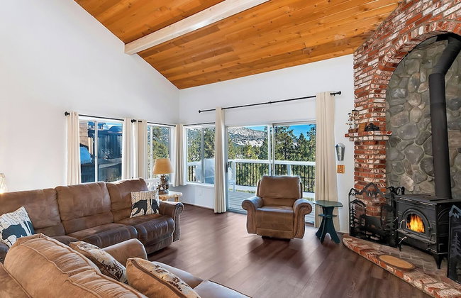 Mountain Palette by Avantstay Hot Tub, Game Room, Deck, Sweeping Views! - Photo 96
