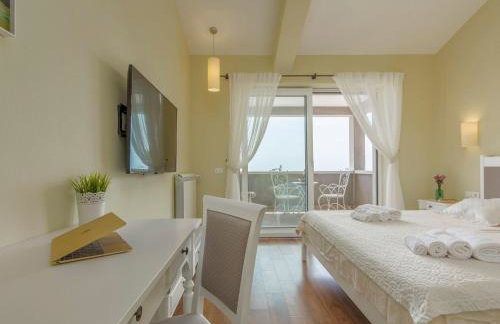 Holiday Home Romantische Villa mit Meerblick- Pool und Jacuzz by Interhome - Foto 27