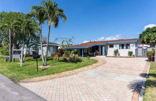 Luxury Waterfront Home, With Private Hot Tub, Hallandale Beach, Casinos, Shops - Foto 34