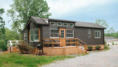 Mountain View Bungalow Near Breweries, Trails, Pool and Waterfalls - Foto 2