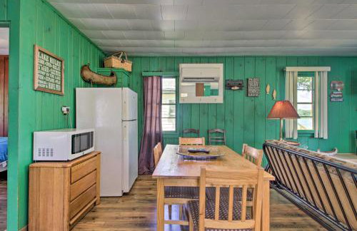 Lakefront Retreat with Boat Rentals, Beach and Bar - Foto 6