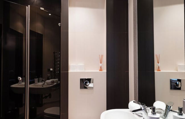 Audeju Two Bedroom With Two Bathrooms - Photo 33