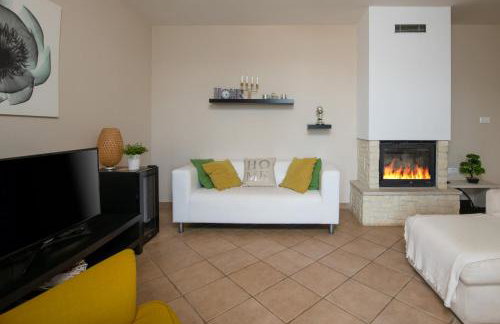 Villa Laura Krnica near Pula for 8 people - pet friendly with children playground - Foto 18