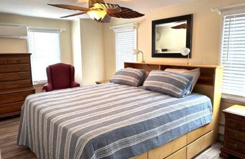 Just Moments From The Causeway Bridge This Charming Spacious Five-Bedroom 2 Bath Home Is Located In Ship Bottom On The Island Of Lbi Wifi - Foto 24