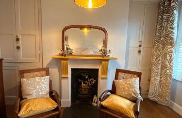 Delightful Georgian terrace house - Photo 3