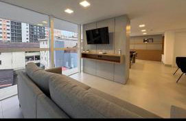 Studio novo e amplo no Centro com ar e home office - Photo 39