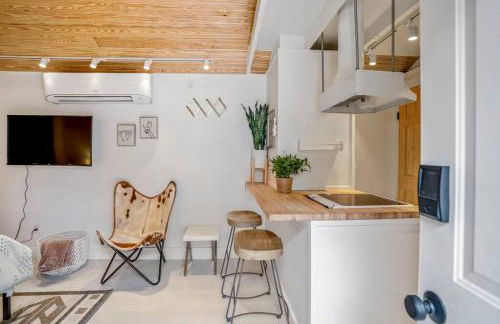 Historic Heights Rustic Urban Tiny Cabin - Foto 13