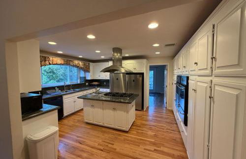 Family Nature Retreat Near LA with Indoor Grotto Pool - Foto 6