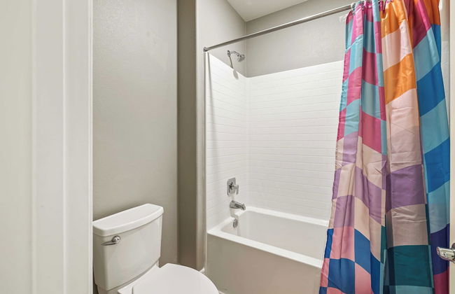 Kaleidoscope by Avantstay Colorful Escape + Pool - Foto 25