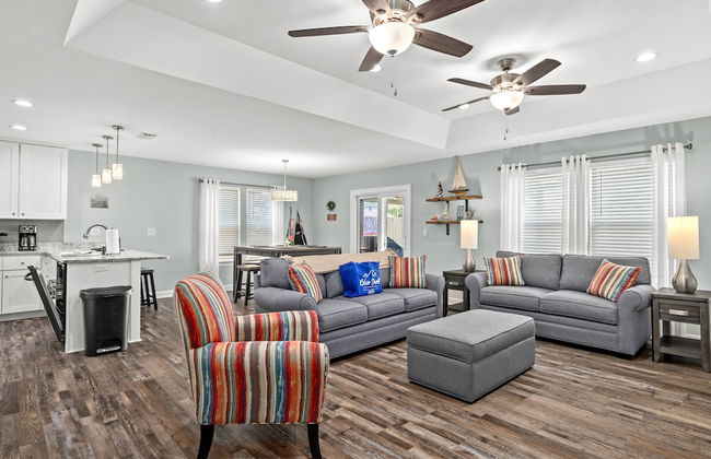 Coral Cabana - 3BD 2BA Home Close to Beach w/ Optional Golf Cart! - Foto 17