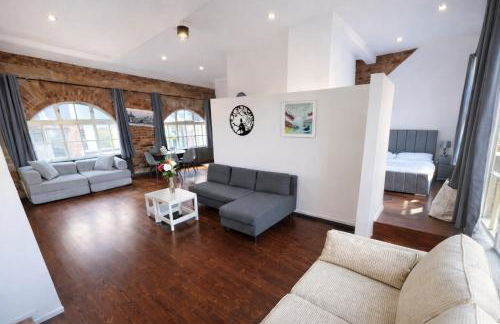 City Centre Apt - Sleeps 6, Parking, Shops & Trains - Foto 4
