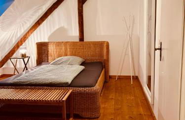 b e d & a g e d e s i g n -medium- wunderschönes Zimmer mit Bad - Rechnungserstellung für Geschäftsreisende & Firmen - Foto 1