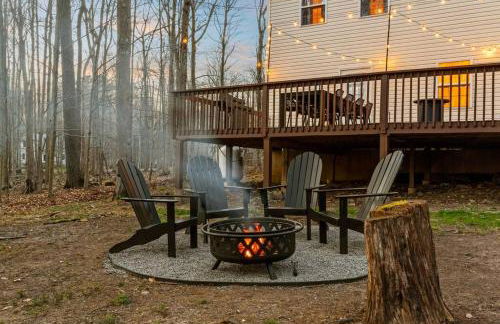 Boho Haven Hideaway - Walk to Pool,Theater,Arcades, Firepit, Lake Access - Foto 53