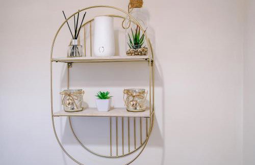 Driveway Stylish 3Bedroom Home in Middleton - Foto 43