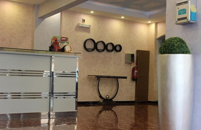 Al Amoria Furnished Apartments 3 - Foto 3