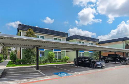 King bed pool gym BBQ theHeights LongStayDiscount - Foto 27