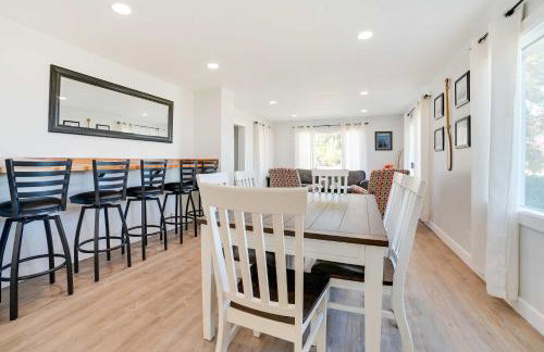 Dom Rodzinny Lakeview Getaway - Walk to Lake Huron - Photo 7