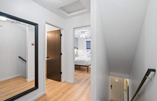 Entire Duplex Close to ark with Private Parking - Foto 18