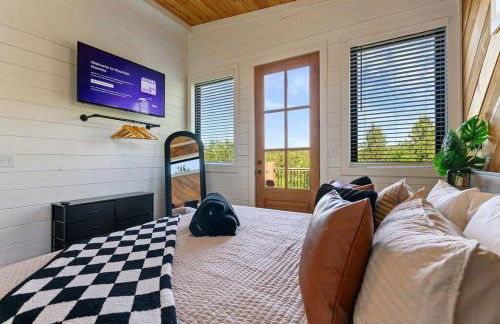 Luxury Winter Cabin! Hot Tub - Fire Pit - Decks - Game Room - Foto 8