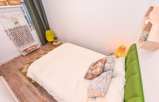 Parliament & River View Apartments - Photo 16