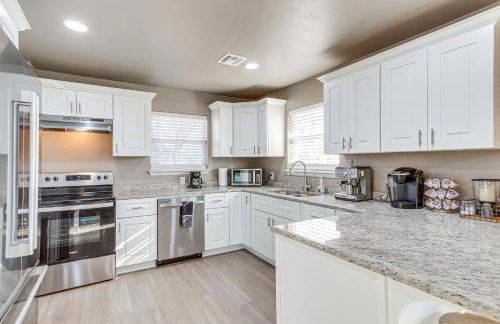 4 Mi to Dtwn Guthrie Family Home with Fire Pit! - Photo 6