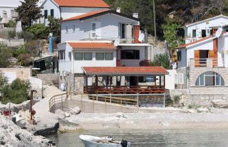 Apartments by the sea Cove Zarace, Hvar - 8778 - Photo 2