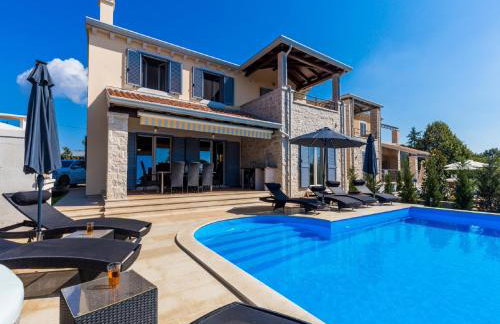 Villa in Deklici with Infinity Pool & Sea Views - Foto 1