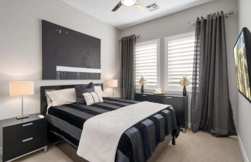 Elegant Phoenix Getaway w Pool and Spa Heating - Foto 16