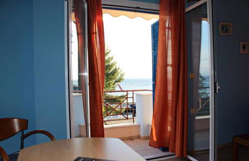 Koukounaries Apartments Limni - Photo 35