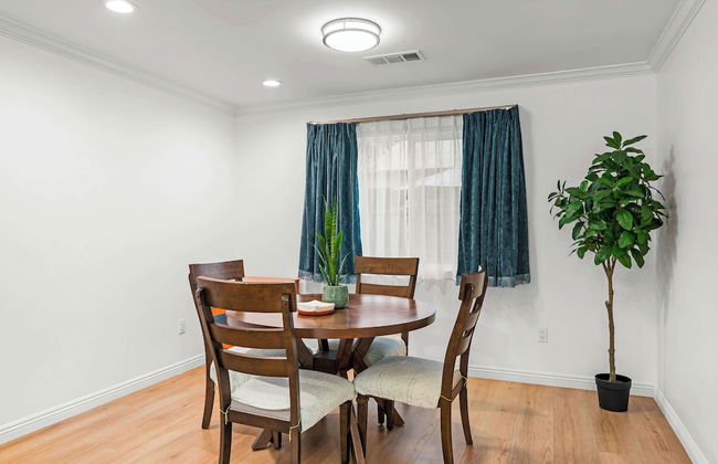 Comfy Retreat With Yard & Cozy Interiors - Foto 35