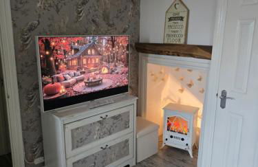 Havisham Studio Flat Rochester ME1 1XZ - Photo 4