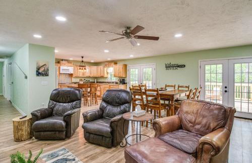 Cotter Home with Deck about 1 Mi to Big Spring Park! - Foto 7